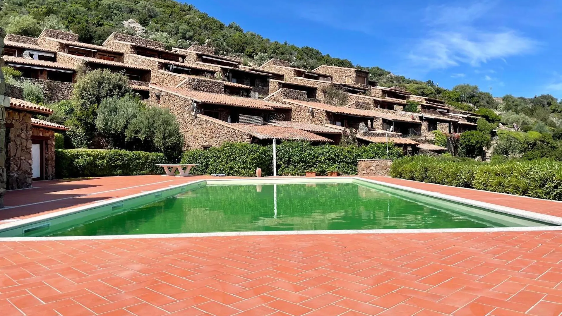 Punta Est Quadrilocale Vista Mare Apartamento Capo Coda Cavallo 0*,  Itália